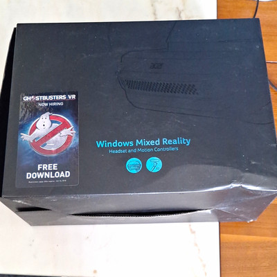 Acer AH101 Windows Mixed Reality VR Headset + Motion Controllers, Black 90Hz