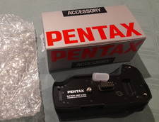 BNIB BRAND NEW PENTAX BATTERY GRIP D-BG2 BOXED FOR CAMERA K10D K20D MORE LISTED