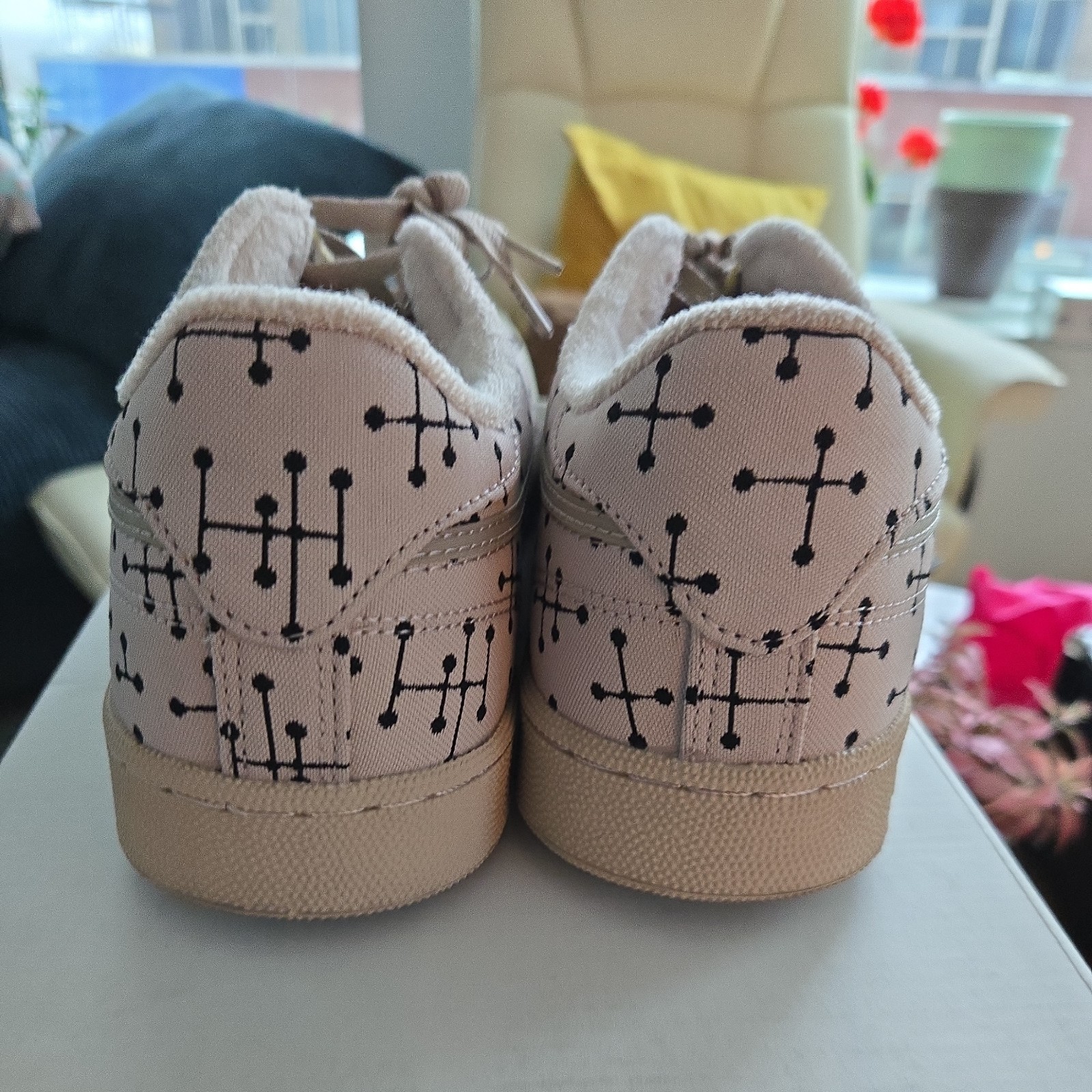 Reebok Eames Office x Club C 85 Dot Pattern Men's Size 12 - RARE image 3