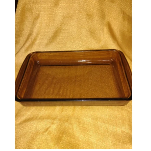 Vintage Amber PYREX glass baking dish