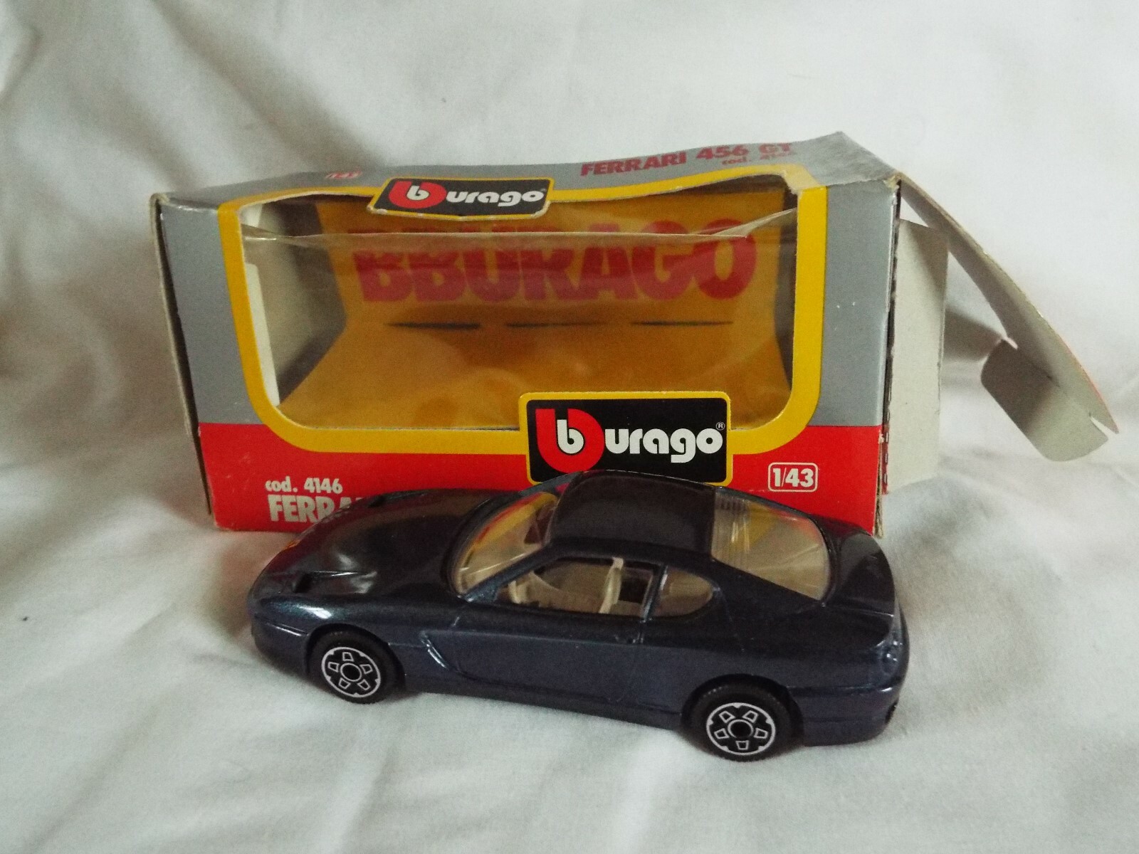 BURAGO FERRARI 456 GT cod .4146 (1:43 )