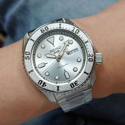 Seiko 5 Sports SRPE71K1 Silver Dial Stainless Steel Strap SRPE71 
