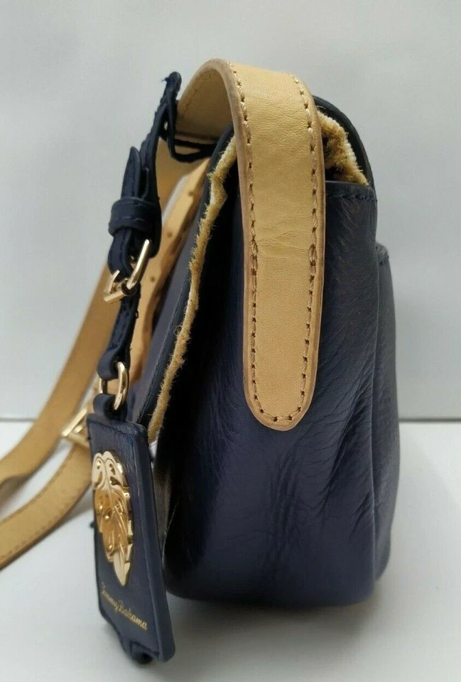 Bolsa tiracolo listrada Tommy Bahama Santa Rosa couro azul marinho tecido - $188 - Imagem 4 de 4