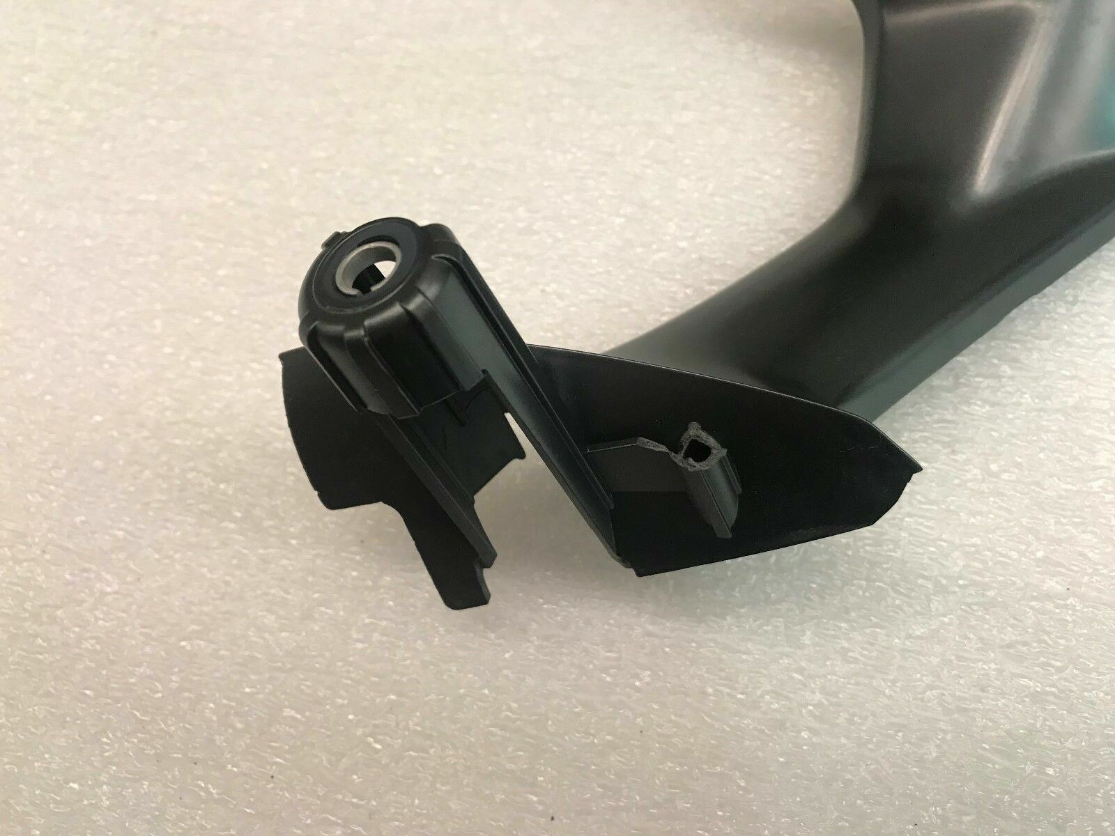 LAMBORGHINI HURACAN LP610 PASSENGER RIGHT DOOR HANDLE RECESS TRIM OEM 4T0867158