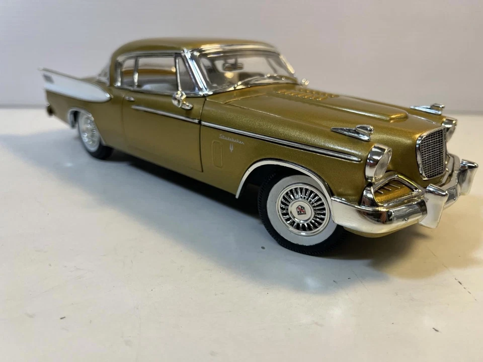 1957 Studebaker Golden Hawk Diecast Model Car: 1/18 Scale By Anson - Image 3 of 4