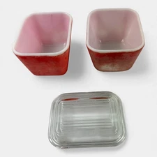 2 Vintage Pyrex #501 Flamingo Pink Refrigerator Dishes 1 Lid
