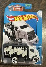 Hot Wheels Hiway Hauler 2 from the 2015 HW City series (number 28/250)