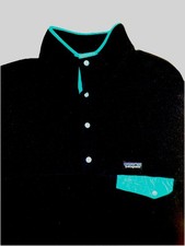 Pile uomo Patagonia Synchilla Snap blu navy con accenti blu. Spedito negli USA