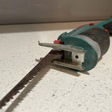 Preços baixos em Tesouras de Poda Bosch E perfuradores