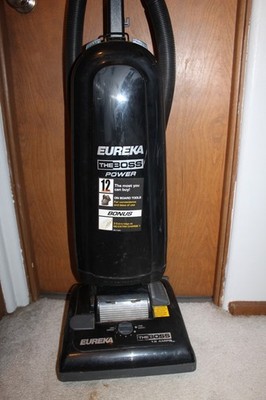 Vintage Eureka Upright Vacuum Cleaner Very Good Condition The Boss / Bravo 7685