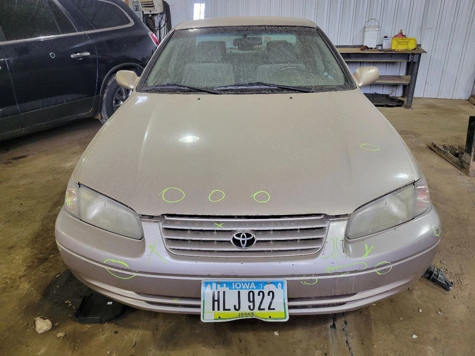 Coolant Pump 4 Cylinder Fits 92-01 CAMRY 2066061 - Image 2 of 4