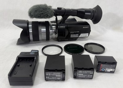 Sony Nex-VG10 With SEL18200 Lens 128GB SD Card 3 Batteries Charger - READ