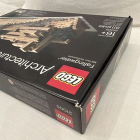 LEGO ARCHITECTURE - FALLINGWATER 21005 COMPLETE WITH ORIGINAL MANUAL AND BOX