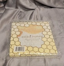 Beauty Bakerie Milk & Honey Highlighter Palette .28 oz x 4 Shades Full Size NIB