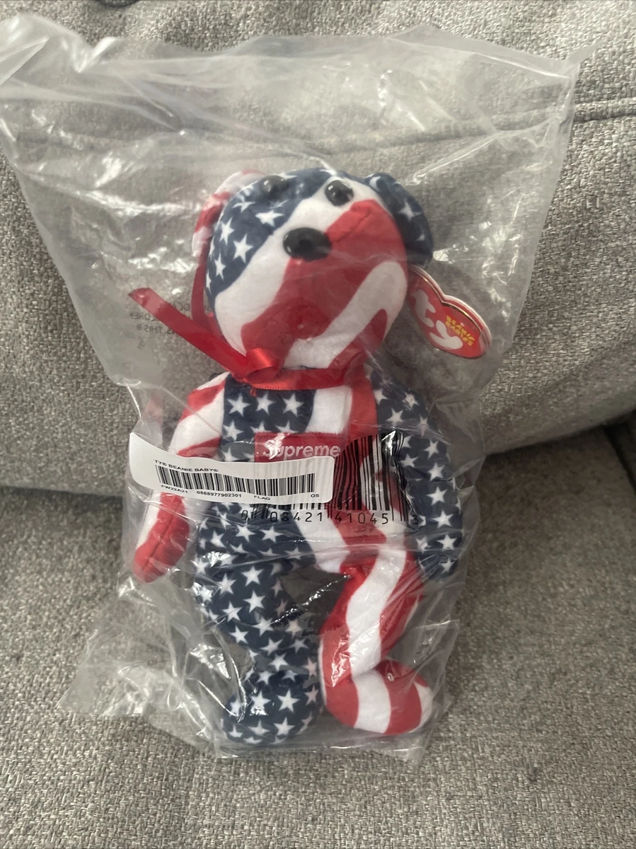 SUPREME TY BEANIE BABY FLAG OS FW22