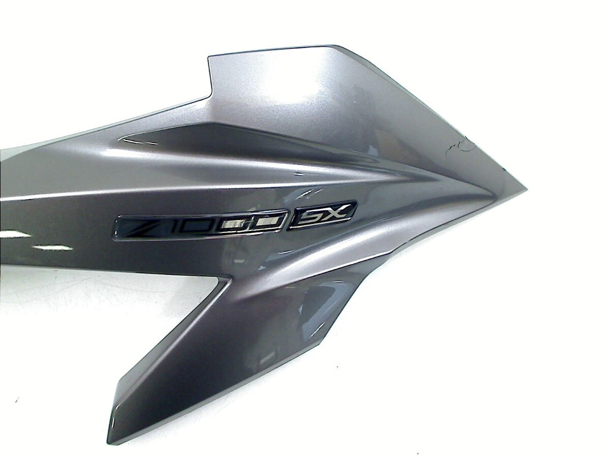 テツ　① Genuine OEM Mazda KDY3-70-41X Passenger Rear Lower Fender