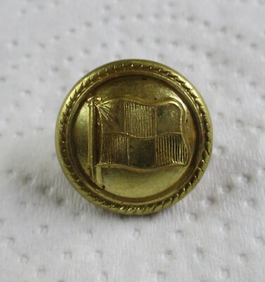 British Made: ''CANADIAN PACIFIC LINE BRASS BUTTON'' (Small, 19mm, 1930s-1940s Era)