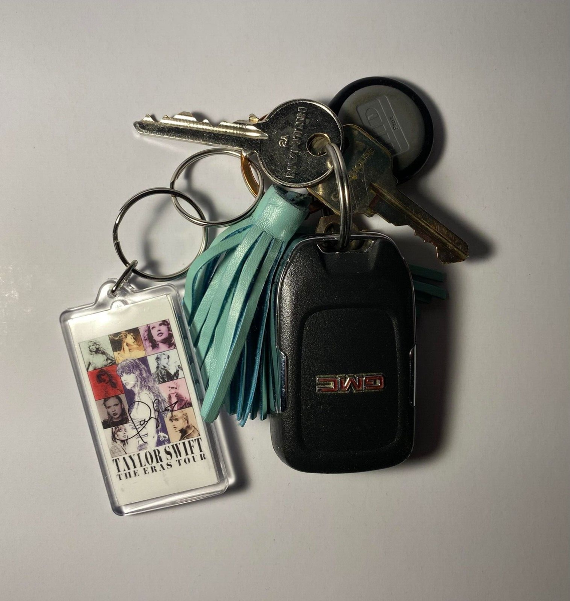 2023 Eras Tour TAYLOR SWIFT VIP MERCH KEYCHAIN & merchandise