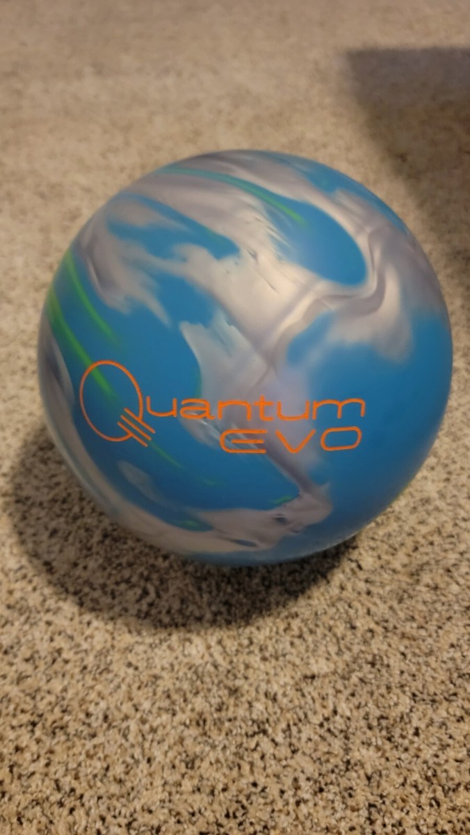 Quantum EVO ハイブリッド１５ポンド Brunswick Quantum Evo Hybrid 1st Quality Bowling Ball | 15