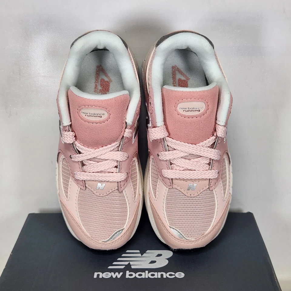 Talla 10 Niño - New Balance 2002 - Rosa Arena / Cuarzo Rosa - IC2002SK Foto 3 de 4