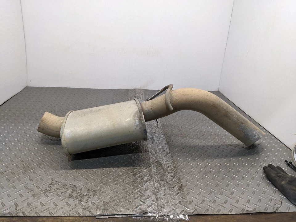 Unidad de tubo de escape silenciador trasero motor 3,6 L RAM 1500 2013-2022 OEM como 1180206 Foto 2 de 4