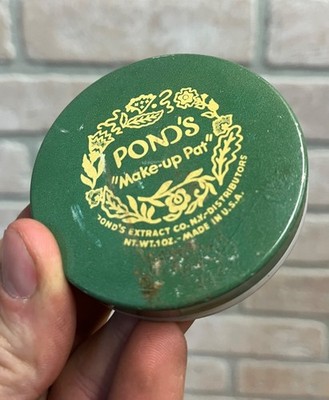 Vintage Pond's Compact Make-Up Pat Natural Milk Glass Container NY FULL UNUSED