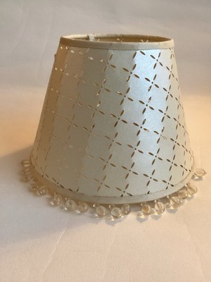 Laura Ashley Vintage Elfenbein Schimmer Perlen kleiner Tischlampenschirm Lampenschirm H17c