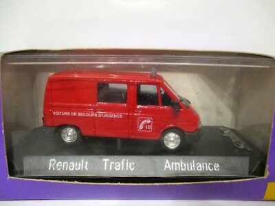 Vitesse 1:43 RENAULT TRAFFIC Rettungsdienst Händler Verpackung