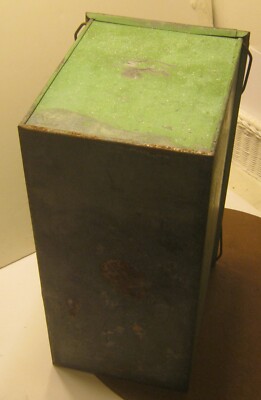 antique ice fishing box Antique Galvanized Steel Fishing ICE BOX w Separate Bait Compartment  EXCELLENT!!