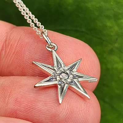 Ciondolo Stella In Argento 925 Su Catena 45,7 Cm - Gioiello Heather Needham, Regalo In Confezione Originale, Fatto In UK