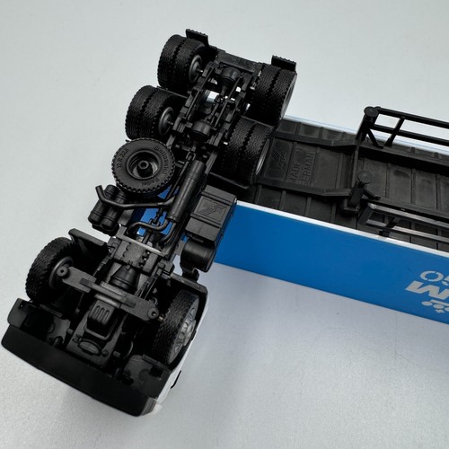MB-00-001 with semitrailer KLM CARGO scale 1/87 (HO) - Picture 6 of 8