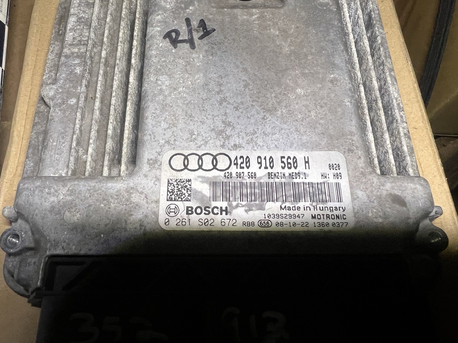 2009 Audi R8 Engine Computer  Left And Right Side