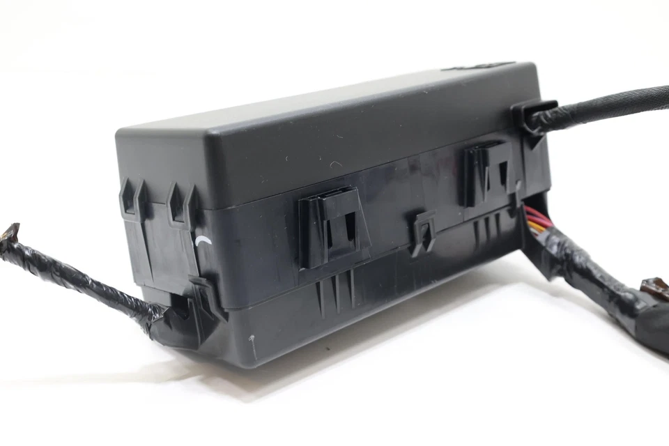 2021 - 2023 DODGE CHARGER 3.6L ENGINE FUSE JUNCTION RELAY BOX OEM 68542253AB - Image 2 of 4