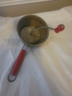 VINTAGE KITCHEN FOLEY RED WOOD HANDLE FOOD MILL POTATO MASHER RICER STRAINER
