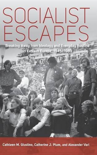 Thumbnail - Alexander Vari Socialist Escapes (gebundene Ausgabe)
