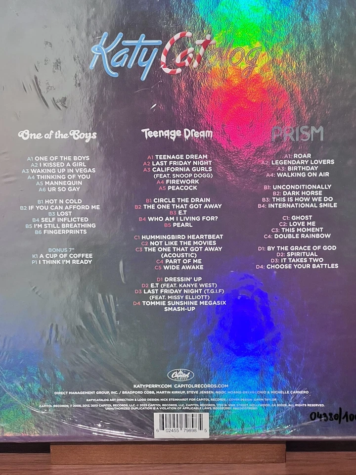Katy Perry Katy CATalog Collector’s Edition Boxset Colored Vinyl 5 LP Brand New - Image 4 of 4