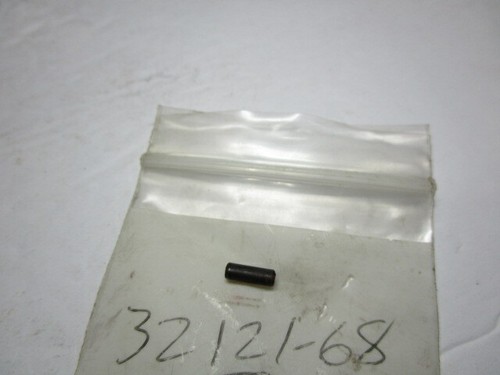 Toro 32121-68 Lawnmower Roll Pin for 20624, 20628C, 20684 - 第 1/3 張圖片