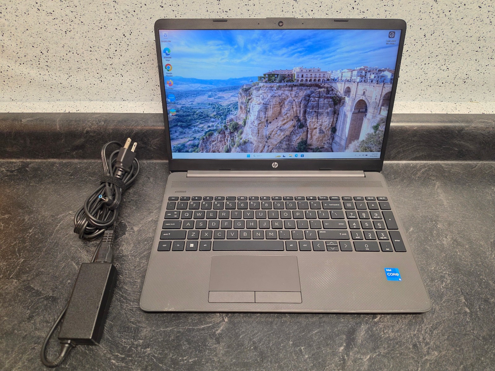 HP 250 G9 15" Refurbished Windows 11 Pro Laptop