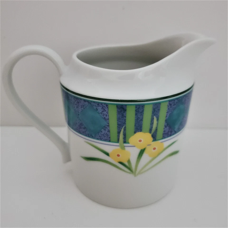 Lote de cinco xícaras e creme Studio Nova Spring Charm L3303. FRETE GRÁTIS - Imagem 4 de 4