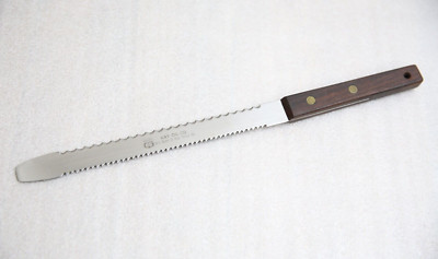 Vintage Phillips 66 Vernco Stainless Japan Walnut Handle Serrated Butcher Knife