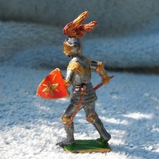 Rare vintage painted metal 1/32 foot Knight toy soldier, Courteney & Doran style