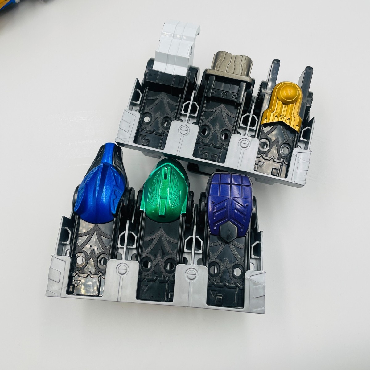 Kamen Rider Kiva Ixa DX Ixa Belt Driver & DX Ixa Calibur Sord