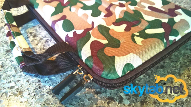 CAMO EVA Style Hard Shell Zipper Travel Case for Tablet, Small Laptop, iPad !!! - Image 4 of 4