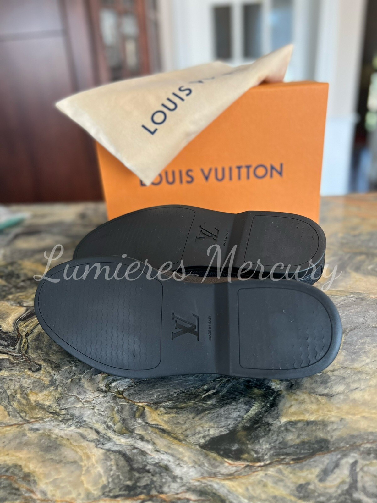 Louis Vuitton Estate Loafers Black Grained Leather LV Buckle Men’s LV 6 - US 8.5 image 4
