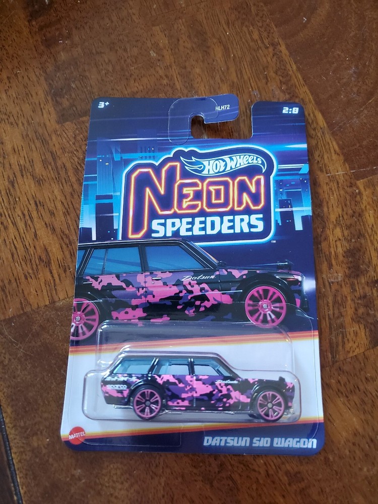 Hot Wheels  NEON SPEEDERS DATSUN  510 WAGON