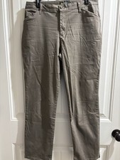 Lee Relaxed Fit Straight Leg Mid Rise Dark Khaki Pants Womens Sz 10 Medium