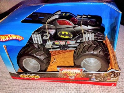 Mattel Hot Wheels  2007 MONSTER JAM BATMOBILE New In Box 1/24