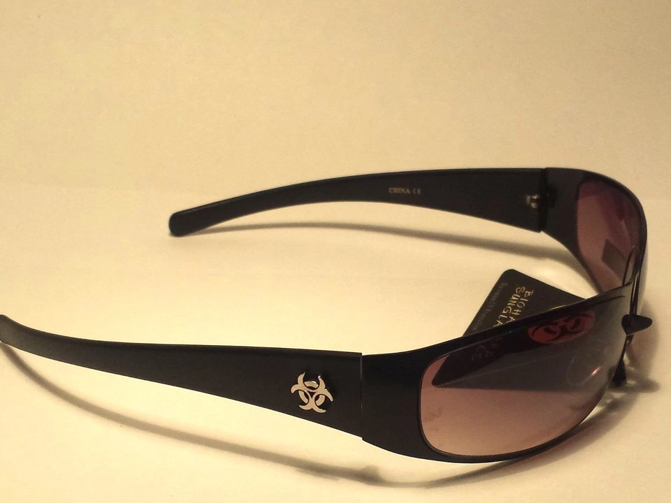 Gafas de sol unisex Biohazard marco de plástico y metal estilo ovalado 100 % UVA y UVB Foto 3 de 4