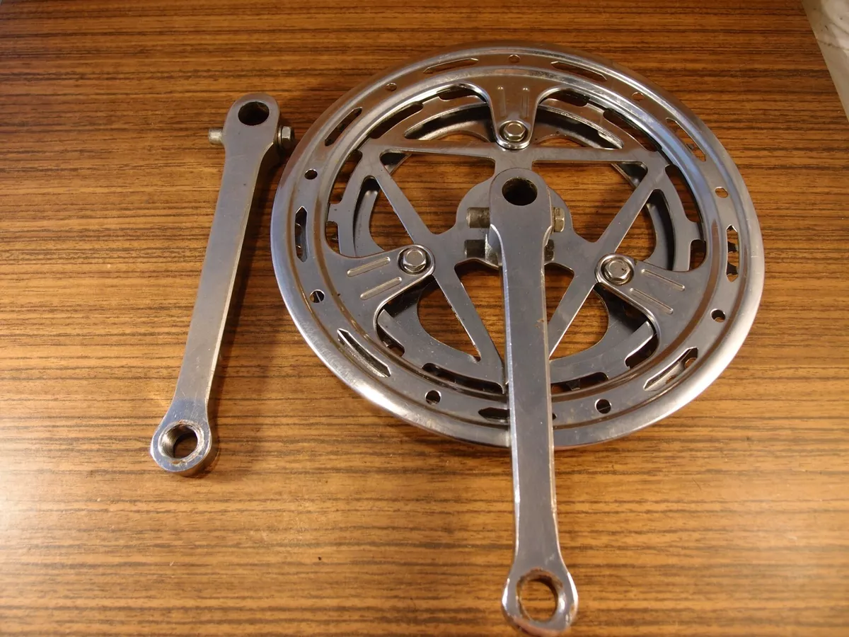 1980 s steel touring double crankset made in France 32 52 T 171 mm