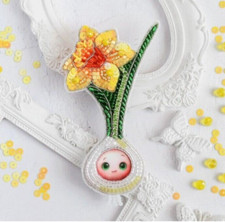 DIY Jewelry Making Beading kit Narcissus Brooch Bead Embroidery Pin Needlepoint